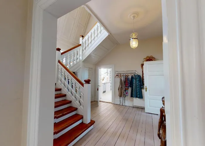 Gelskov Gods - Historic Manor Bed and breakfast